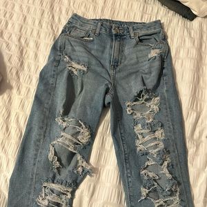 american eagle ripped jeans